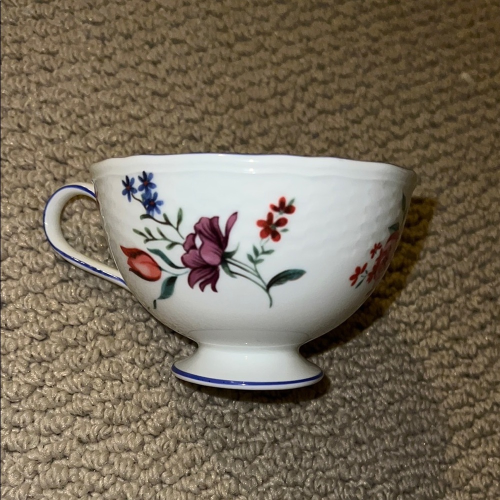 Wedgwood taffeta flower tea cup